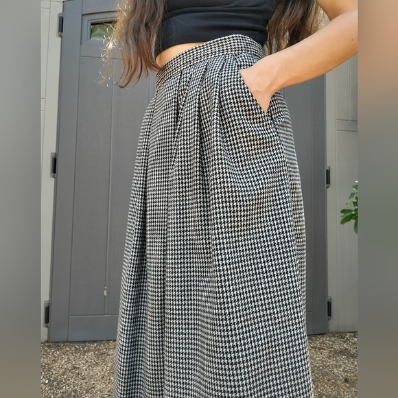 Vintage Houdstooth Midi A-Line Wool Blend Skirt - Picture 2 of 9